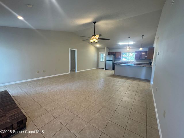 728 Isar Avenue NW, Palm Bay, FL 32907