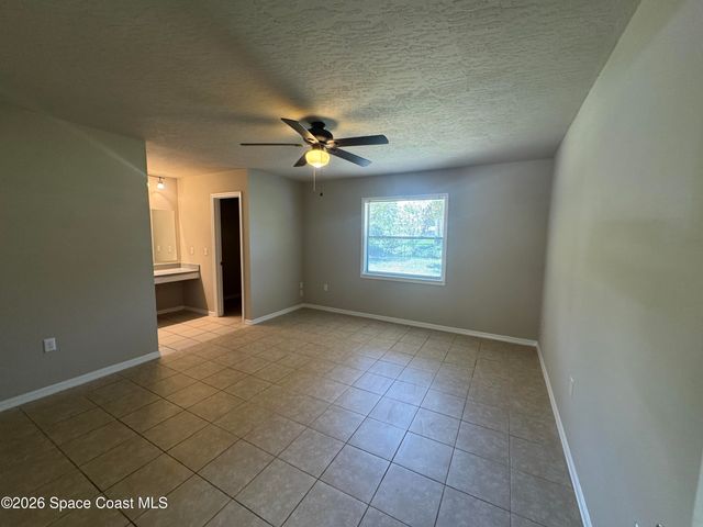 728 Isar Avenue NW, Palm Bay, FL 32907