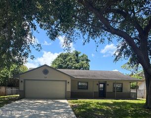 728 Isar Avenue NW, Palm Bay, FL 32907