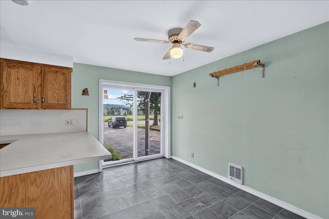 70 RIDGE RD, Phoenixville, PA 19460