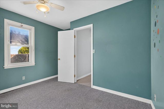 70 RIDGE RD, Phoenixville, PA 19460