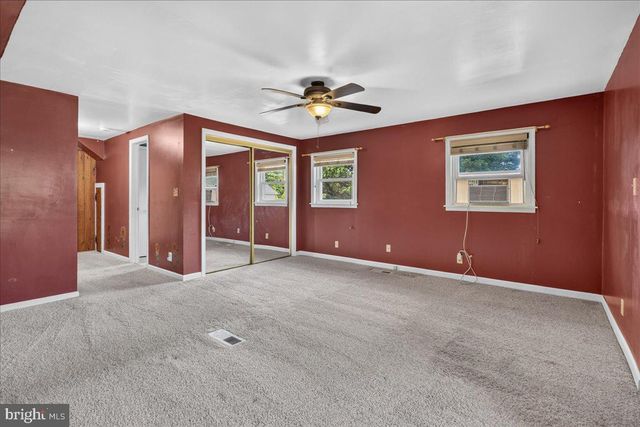 70 RIDGE RD, Phoenixville, PA 19460