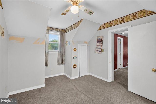 70 RIDGE RD, Phoenixville, PA 19460