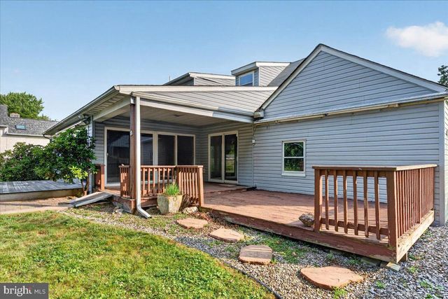 70 RIDGE RD, Phoenixville, PA 19460