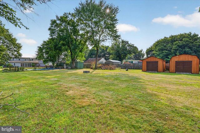 70 RIDGE RD, Phoenixville, PA 19460