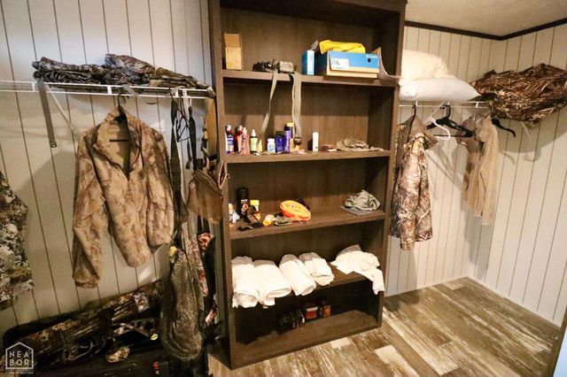 19 Clay 235, Knobel, AR 72435