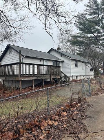 7410 Liberty Avenue, University City, MO 63130