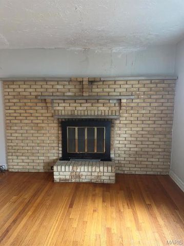 7410 Liberty Avenue, University City, MO 63130