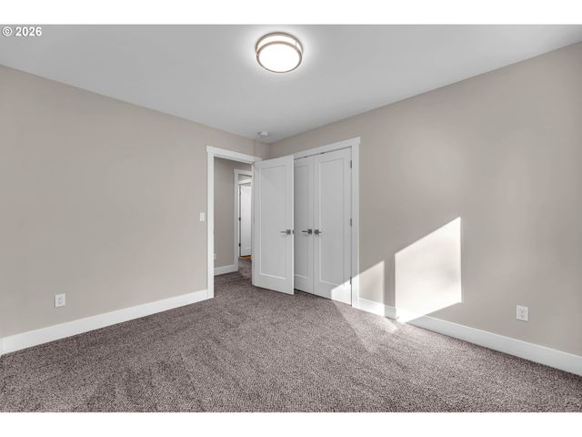 3611 Ne MINNEHAHA St, Vancouver, WA 98661