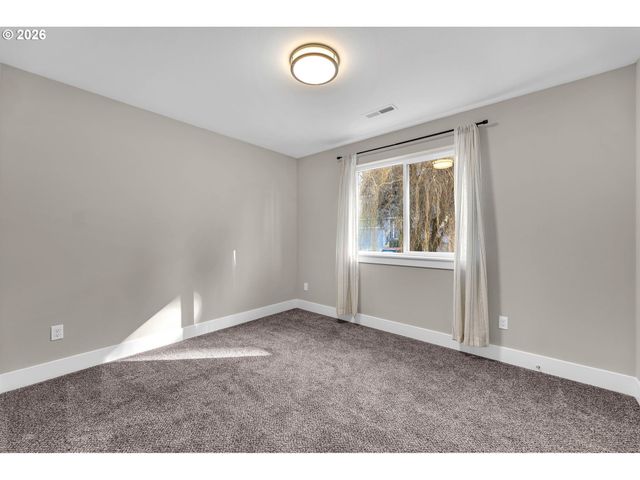 3611 Ne MINNEHAHA St, Vancouver, WA 98661