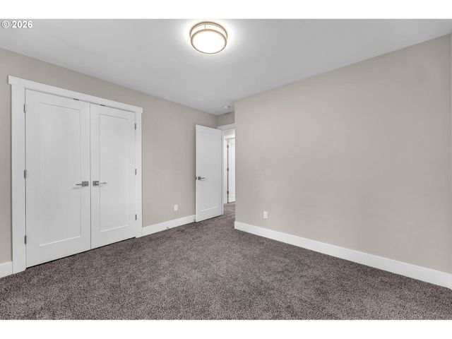 3611 Ne MINNEHAHA St, Vancouver, WA 98661