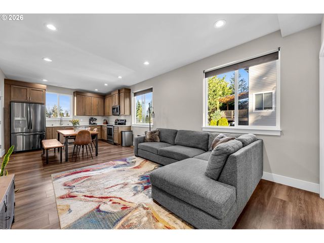 3611 Ne MINNEHAHA St, Vancouver, WA 98661