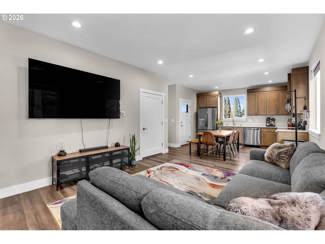 3611 Ne MINNEHAHA St, Vancouver, WA 98661