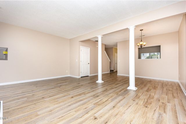 424 Nomar Road, Raleigh, NC 27610