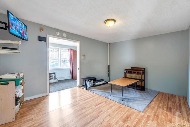 20 Ronald Place, Roosevelt, NY 11575