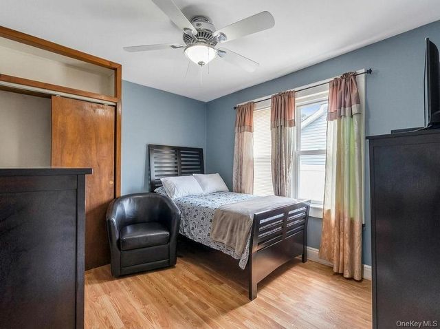 20 Ronald Place, Roosevelt, NY 11575