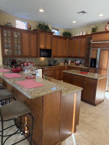 7689 NW 117th Lane, Parkland, FL 33076