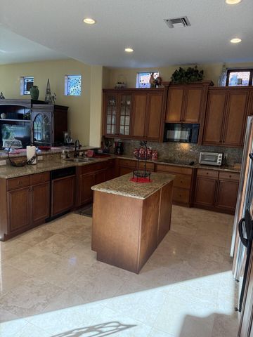 7689 NW 117th Lane, Parkland, FL 33076