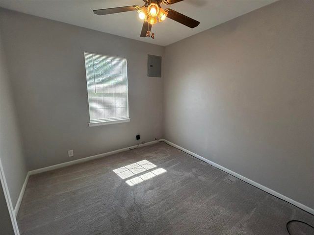 107 Maple St, Elgin, OK 73538