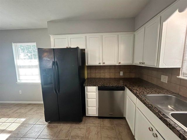 107 Maple St, Elgin, OK 73538