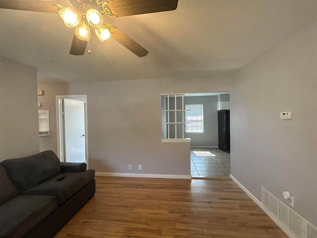 107 Maple St, Elgin, OK 73538