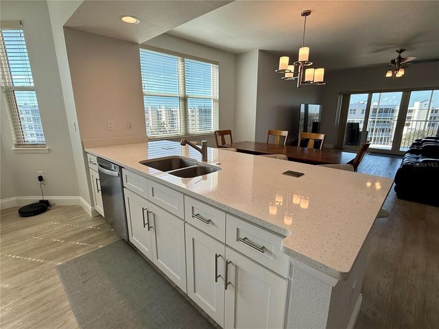 960 STARKEY ROAD 10501, Largo, FL 33771
