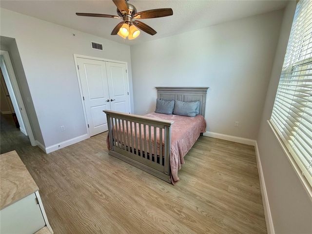 960 STARKEY ROAD 10501, Largo, FL 33771