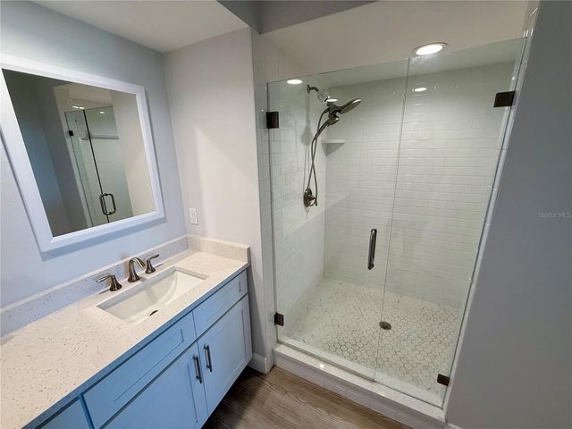 960 STARKEY ROAD 10501, Largo, FL 33771