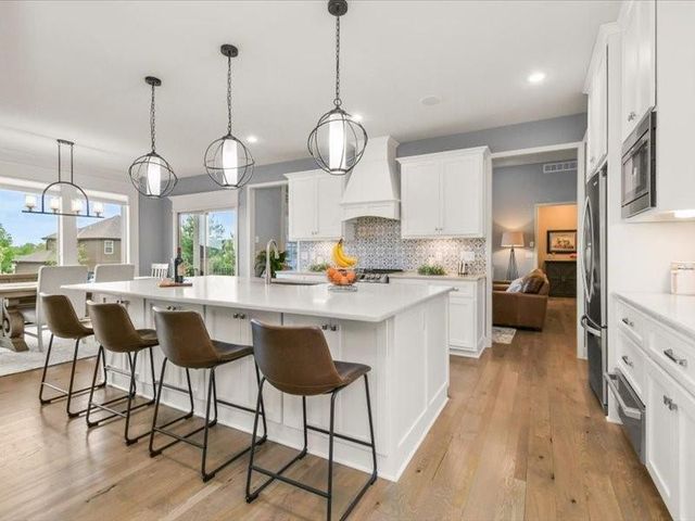 2600 NE Amanda Lane, Blue Springs, MO 64029