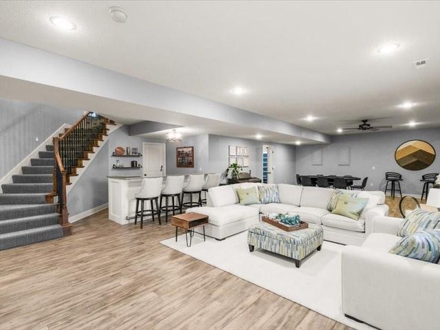 2600 NE Amanda Lane, Blue Springs, MO 64029