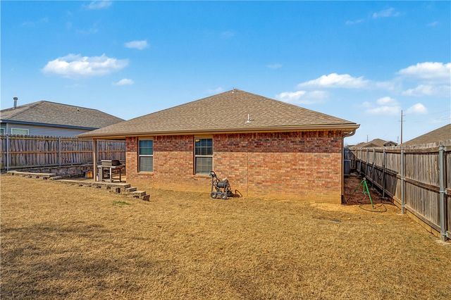 1705 K Place, Rogers, AR 72756