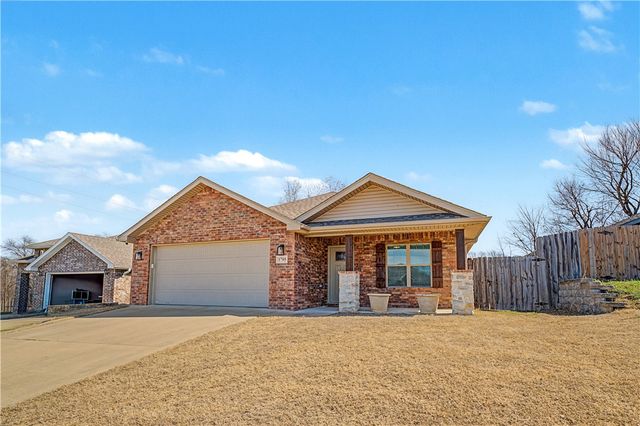 1705 K Place, Rogers, AR 72756