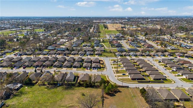 1705 K Place, Rogers, AR 72756