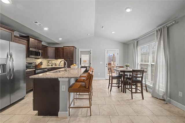 1705 K Place, Rogers, AR 72756