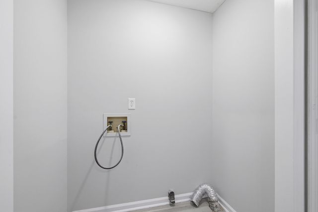 137 Nelson Dr, La Vergne, TN 37086