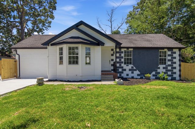 137 Nelson Dr, La Vergne, TN 37086