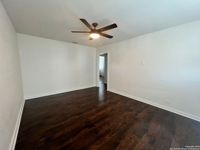 925 DONALDSON AVE, San Antonio, TX 78228