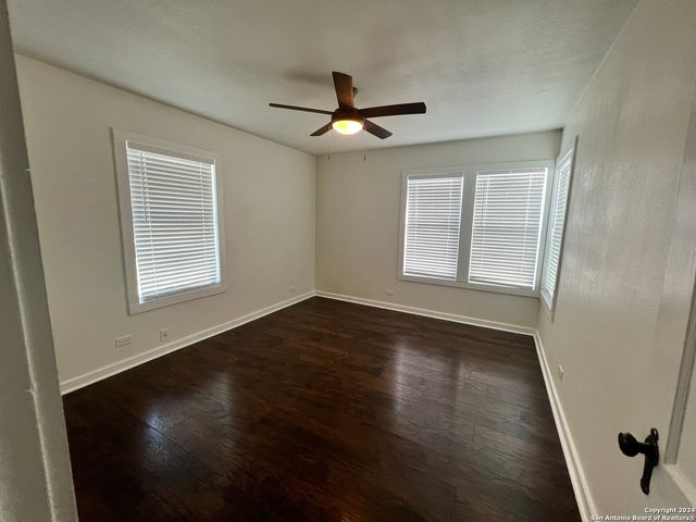 925 DONALDSON AVE, San Antonio, TX 78228