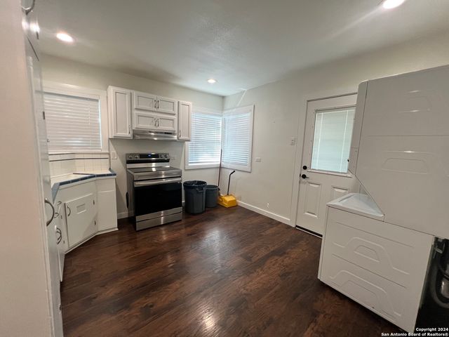 925 DONALDSON AVE, San Antonio, TX 78228