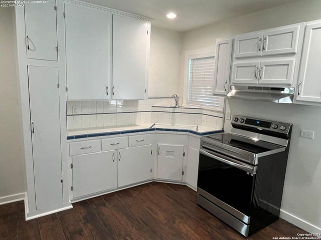 925 DONALDSON AVE, San Antonio, TX 78228
