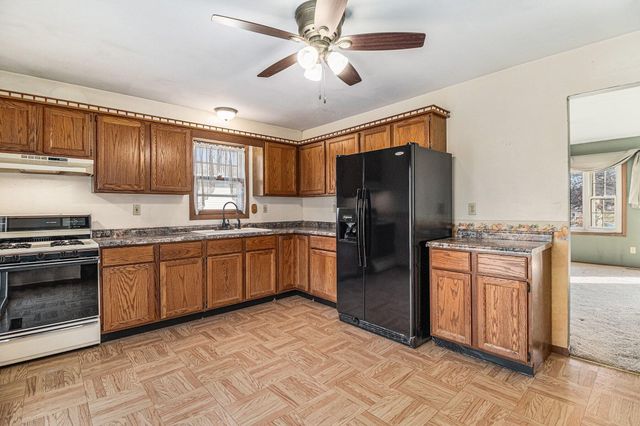 601 Aspen Street, Hebron, IN 46341