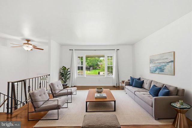 9705 LOCUST AVE, Lanham, MD 20706