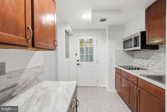 9705 LOCUST AVE, Lanham, MD 20706
