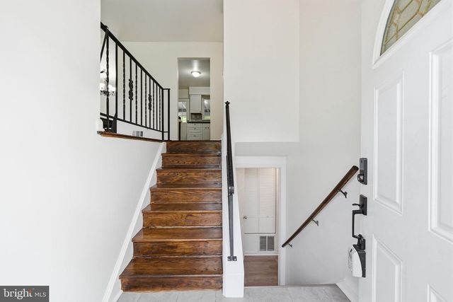 9705 LOCUST AVE, Lanham, MD 20706