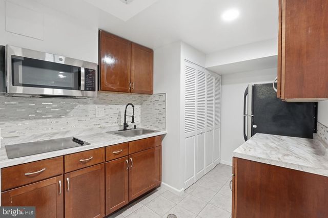 9705 LOCUST AVE, Lanham, MD 20706