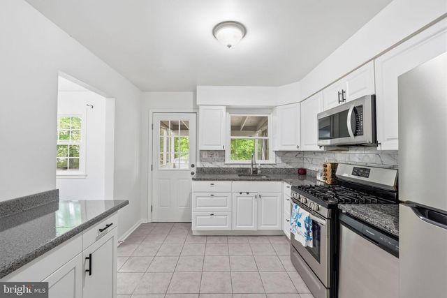9705 LOCUST AVE, Lanham, MD 20706