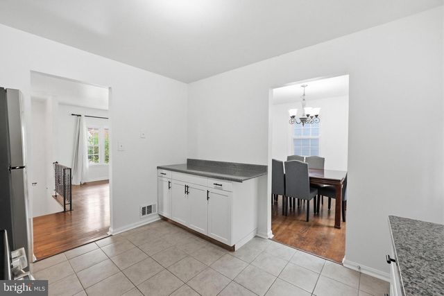 9705 LOCUST AVE, Lanham, MD 20706