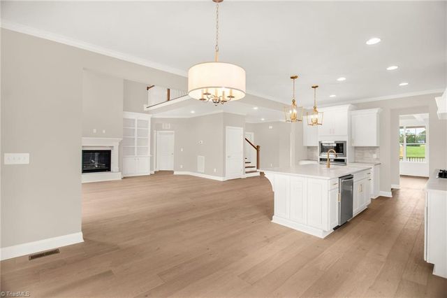 3106 Pasture View Drive, Summerfield, NC 27358