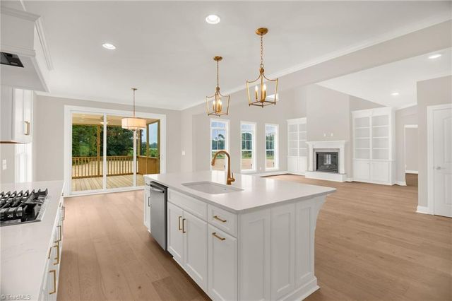 3106 Pasture View Drive, Summerfield, NC 27358