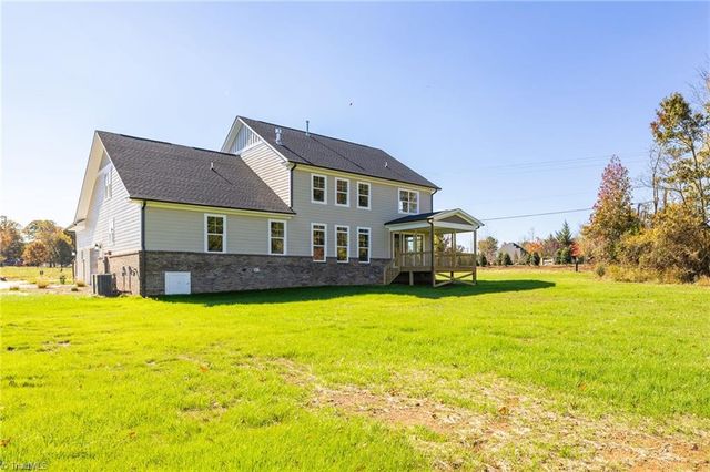 3106 Pasture View Drive, Summerfield, NC 27358